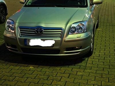Gebraucht Toyota Avensis T2 147 PS (108 kW) 2005 Kombi