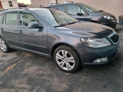 gebraucht Skoda Octavia 2 fl 2011 1.6 TDi