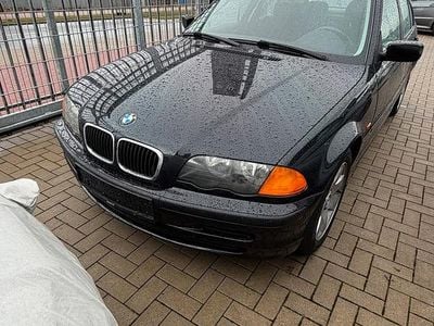 Gebraucht BMW 316 105 PS (77 kW) 2001 Schwarz Limousine