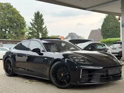 Gebraucht Porsche Panamera 4 354 PS (260 kW) 2025 Schwarz Kleinwagen