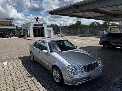 Gebraucht Mercedes E500 Avantgarde 306 PS (225 kW) 2002 Schwarz Limousine