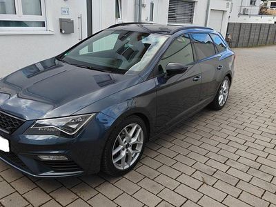 Grau Gebraucht 2020 Seat Leon ST 4Drive Kombi | 27.900 € (Fairer Preis)
