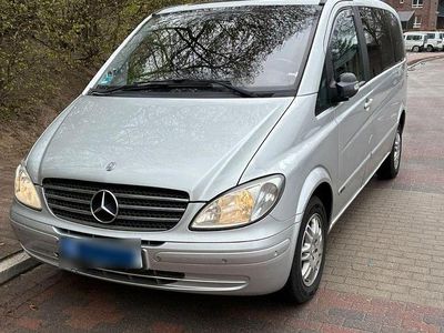 Usata Mercedes Viano 150 CV (110 kW) 2005 Argento Monovolume