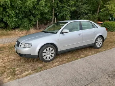 Gebraucht Audi A4 130 PS (95 kW) 2026 Silber Limousine