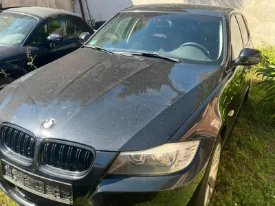 Gebraucht BMW 320 140 PS (102 kW) 2010 Schwarz Kombi