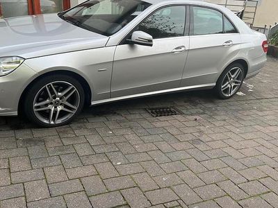 Gebraucht Mercedes E350 265 PS (194 kW) 2011 Grau Limousine