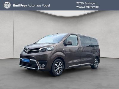 Braun Gebraucht 2023 Toyota Proace Verso Kombi | 35.940 € (Guter Preis)