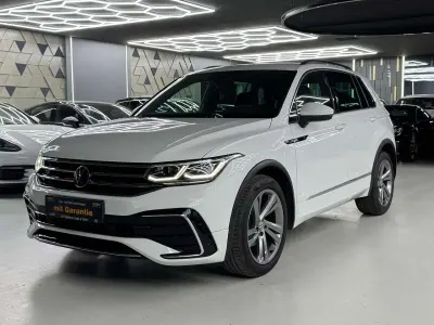Gebraucht VW Tiguan R-line 150 PS (110 kW) 2024 Pure white SUV