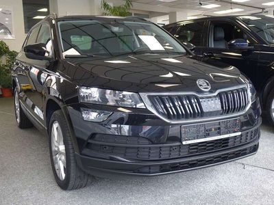 gebraucht Skoda Karoq Style 1.5 TSI*Nav*RFK**Volld Kombi*SHZ*Alu