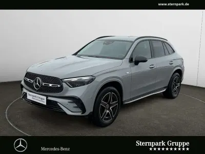 Gebraucht Mercedes GLC300 AMG 197 PS (144 kW) 2025 Grau SUV