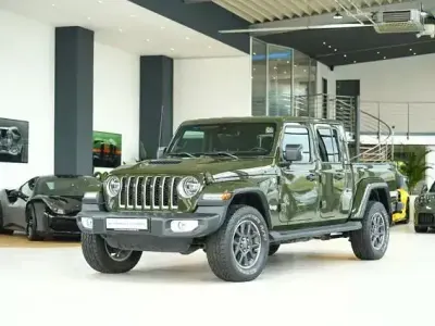 Gebraucht Jeep Gladiator Overland 264 PS (194 kW) 2022 Sarge green clear coat Pickup