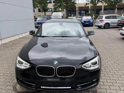 Gebraucht BMW 118 Sport Line 170 PS (125 kW) 2011 Schwarz Kleinwagen