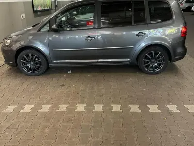 Gebraucht VW Touran 140 PS (102 kW) 2012 Grau Van / Kleinbus