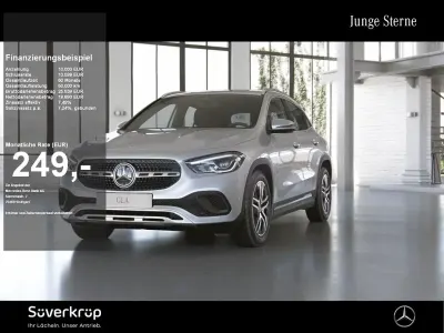 Gebraucht Mercedes GLA180 Progressive 136 PS (100 kW) 2022 Silber SUV