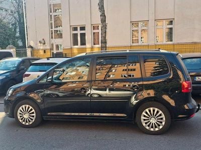 Gebraucht VW Touran Comfortline 140 PS (102 kW) 2014 Schwarz Van / Kleinbus