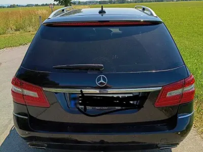 Gebraucht Mercedes E300 Avantgarde 231 PS (169 kW) 2011 Schwarz Limousine
