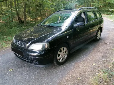 Gebraucht Opel Astra 101 PS (74 kW) 2002 Schwarz Kombi