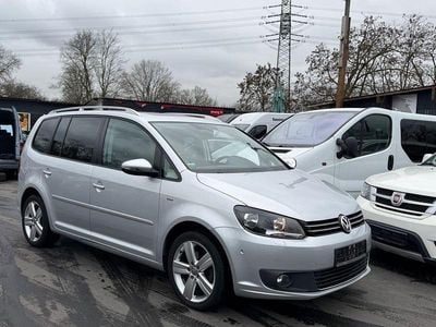 Gebraucht VW Touran Life 105 PS (77 kW) 2014 Silber Van / Kleinbus