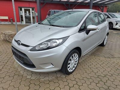 Gebraucht Ford Fiesta Trend 60 PS (44 kW) 2009 Silber Kleinwagen