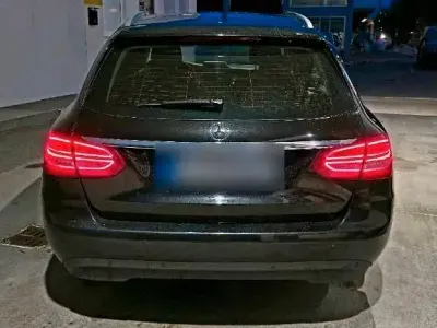 Używany Mercedes C220 170 KM (125 kW) 2015 Czarny Kombi