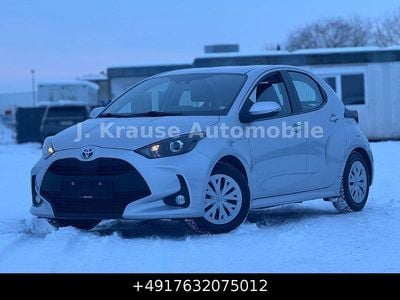 Silber Gebraucht 2020 Toyota Yaris Hybrid Comfort Kleinwagen | 14.994 € (Guter Preis)