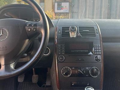 Mercedes A200