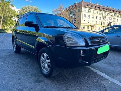 Second-hand Hyundai Tucson GLS 141 CP (103 kW) 2007 Negru SUV