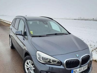 Grau Gebraucht 2021 BMW 218 Gran Tourer Sport Line Van / Kleinbus | 18.500 € (Guter Preis)