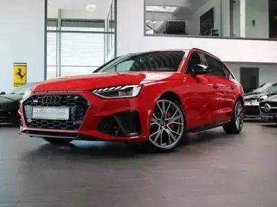 Używany Audi A4 Competition 204 KM (150 kW) 2022 Czerwony Kombi