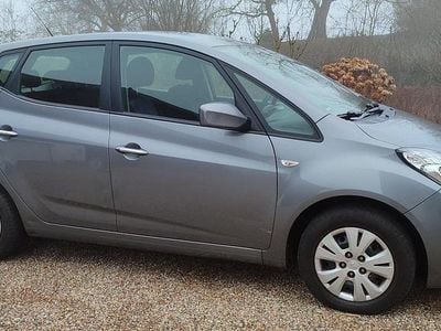 Gebraucht Hyundai ix20 90 PS (66 kW) 2014 Grau Kleinwagen