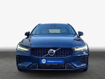 Gebraucht Volvo V60 Ultimate 455 PS (334 kW) 2022 Blau Kombi