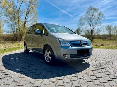 Usata Opel Meriva 105 CV (77 kW) 2006 Argento Monovolume