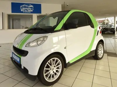 Gebraucht Smart ForTwo Coupé 61 PS (44 kW) 2008 Weiß Coupé