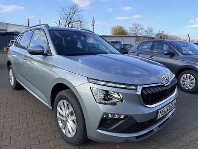 Neu Skoda Kamiq Selection 116 PS (85 kW) 2026 Smokey diamond silbergrau SUV
