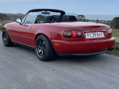 Gebraucht Mazda MX5 116 PS (85 kW) 1992 Rot Cabrio