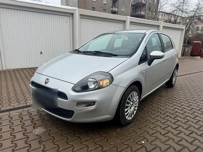 Gebraucht Fiat Punto 69 PS (50 kW) 2013 Silber Kleinwagen