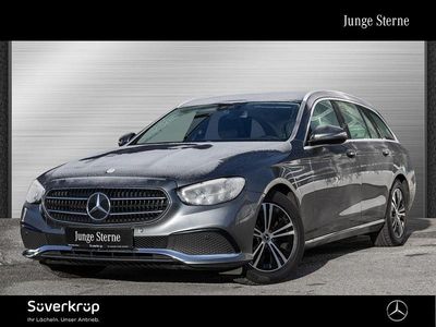 Grau Gebraucht 2021 Mercedes E200 Avantgarde Limousine | 31.420 € (Fairer Preis)