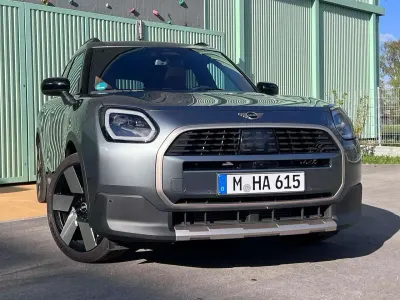 Gebraucht Mini Cooper Countryman Favoured 170 PS (125 kW) 2024 SUV