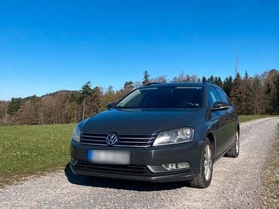 Gebraucht VW Passat 140 PS (102 kW) 2013 Grau Kombi