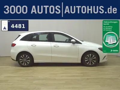 Gebraucht Mercedes B180 Style 116 PS (85 kW) 2022 Weiss Van / Kleinbus
