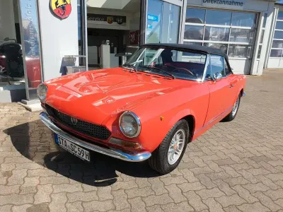 Gebraucht Fiat 124 Spider Sport 90 PS (66 kW) 1971 Rotorange Cabrio