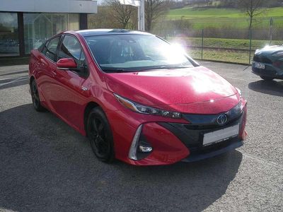 Gebraucht Toyota Prius 122 PS (89 kW) 2020 Rot Kleinwagen
