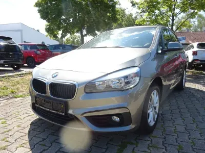 Gebraucht BMW 216 Active Tourer Advantage 116 PS (85 kW) 2018 Silber Van / Kleinbus