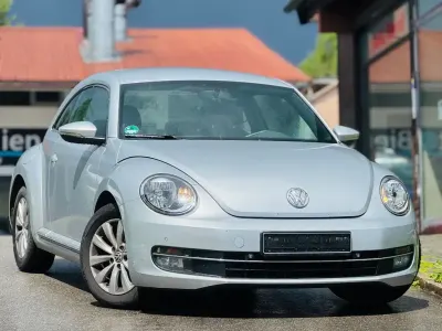 Gebraucht VW Beetle Design 105 PS (77 kW) 2012 Silber Kleinwagen