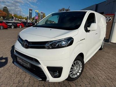 Schaumweiß Gebraucht 2021 Toyota Proace Comfort Van / Kleinbus | 24.990 € (Teuer)