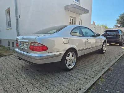 Gebraucht Mercedes CLK230