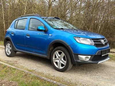 Gebraucht Dacia Sandero Ambiance 90 PS (66 kW) 2013 Blau Limousine