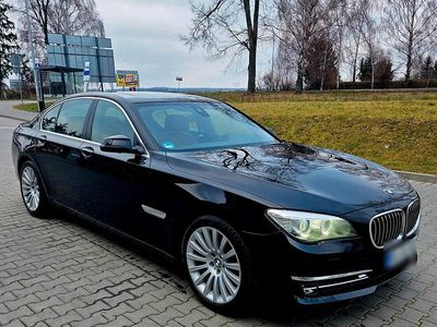 Gebraucht BMW 730 258 PS (189 kW) 2014 Schwarz Limousine