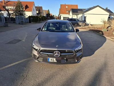 Gebraucht Mercedes A200 163 PS (119 kW) 2019 Grau Limousine