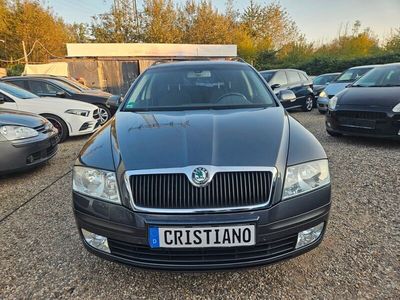 Grau Gebraucht 2007 Skoda Octavia Elegance Kombi | 3.499 € (Fairer Preis)